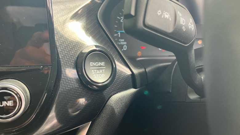 Ford Puma 1.0 EcoBoost Hybrid mHEV Titanium 5dr Petrol Hatchback